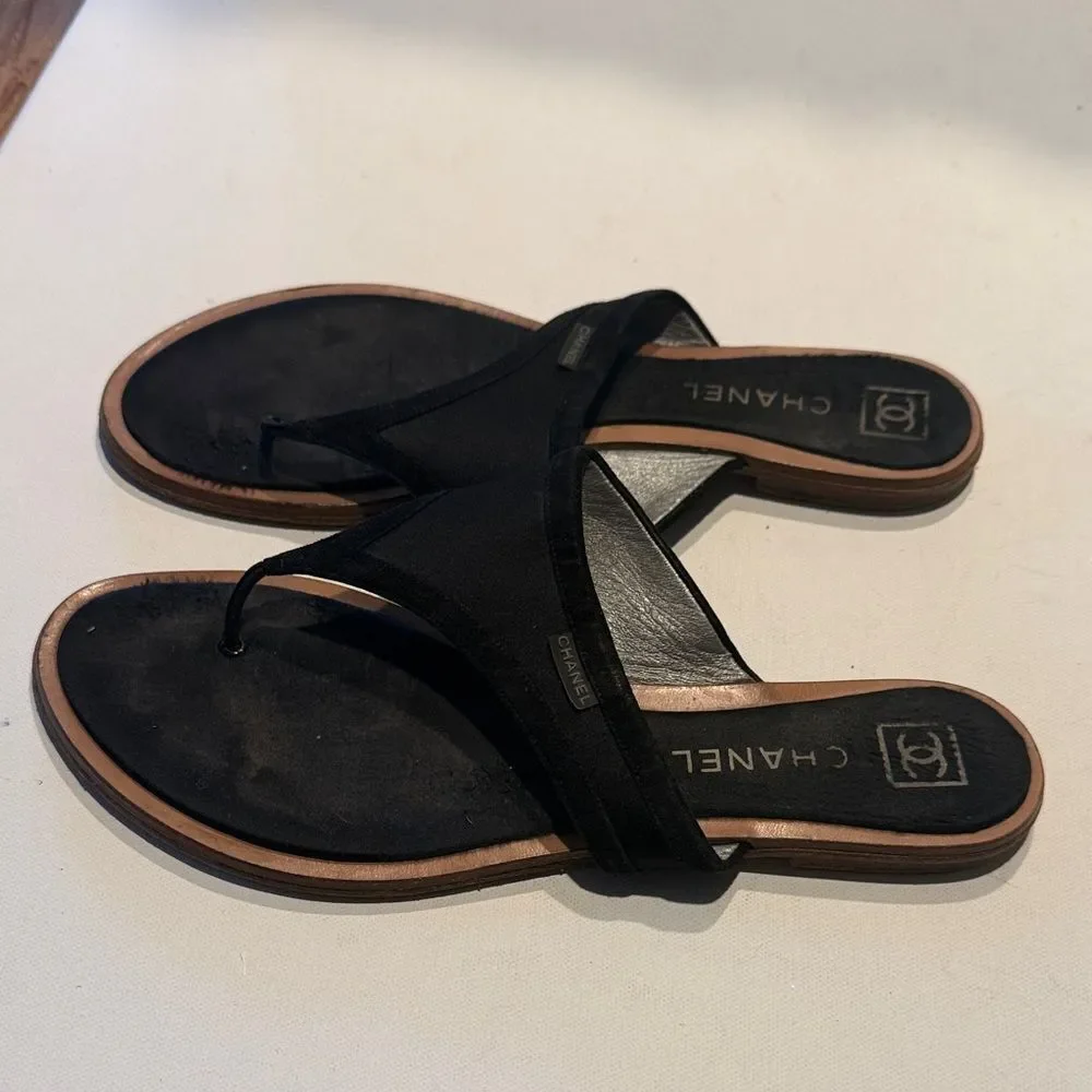 CHANEL Elegant Black Women's Sandals